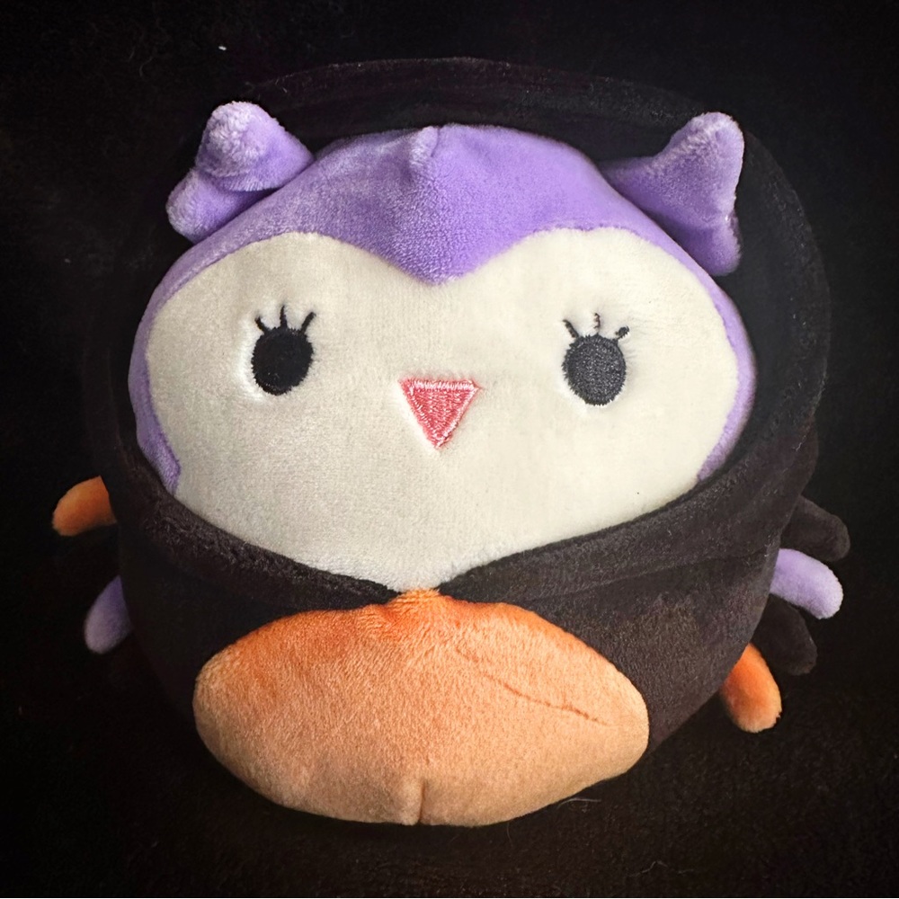 Squishmallows Halloween Holly the Owl
